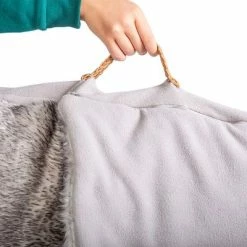 Nairobi Cuddly Cushion 17 Nairobi Cuddly Cushion -Zooplus Sales Shop 229296 geop zooplusexclusive kuschelkissen nairobi hs 10 6