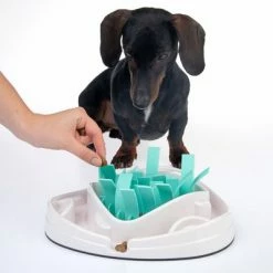 TIAKI Intelligence Toy Grass Slow Feeder 17 TIAKI Intelligence Toy Grass Slow Feeder -Zooplus Sales Shop 304297 tiaki dog grass slow feeder fg 1793 7