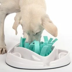 TIAKI Intelligence Toy Grass Slow Feeder 13 TIAKI Intelligence Toy Grass Slow Feeder -Zooplus Sales Shop 304297 tiaki dog grass slow feeder fg 1855 7