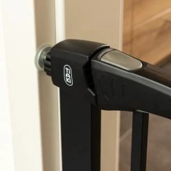 TIAKI Black Dog Gate With 7 Cm Extension -Zooplus Sales Shop 334696 tiaki dog gate black fg 8153 2
