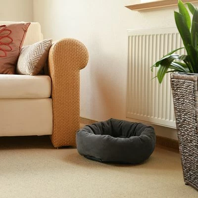 Pawz & Pepper Donut Cuddle Bed 7 Pawz & Pepper Donut Cuddle Bed - Image 5